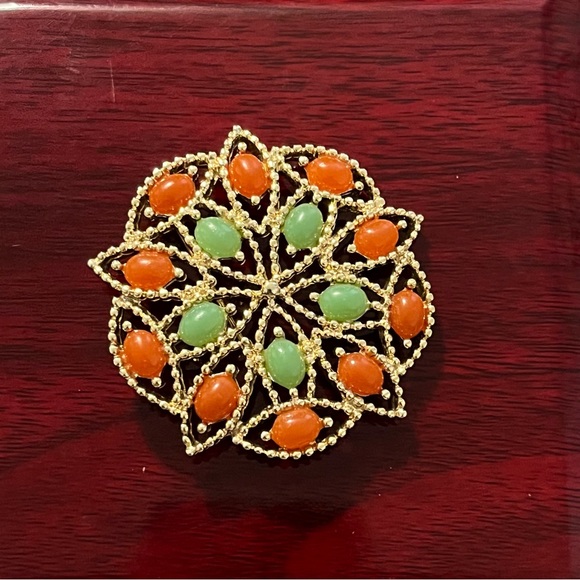 Sarah Coventry Orange & Green Cabochon Brooch - Picture 9 of 12